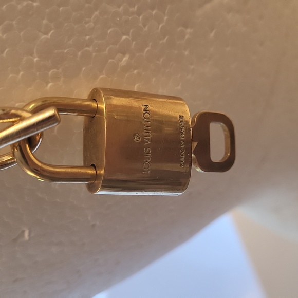 Louis vuitton trio shined by them gorgeous gold plated chocker lock key numbered - Picture 6 of 12
